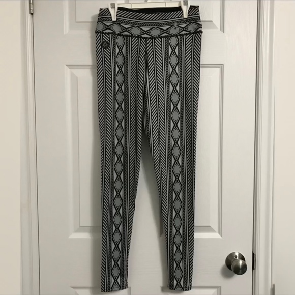 HARRICANA Boho Patterned Yoga Pants Leggings L Athletic Super Soft - Picture 1 of 5